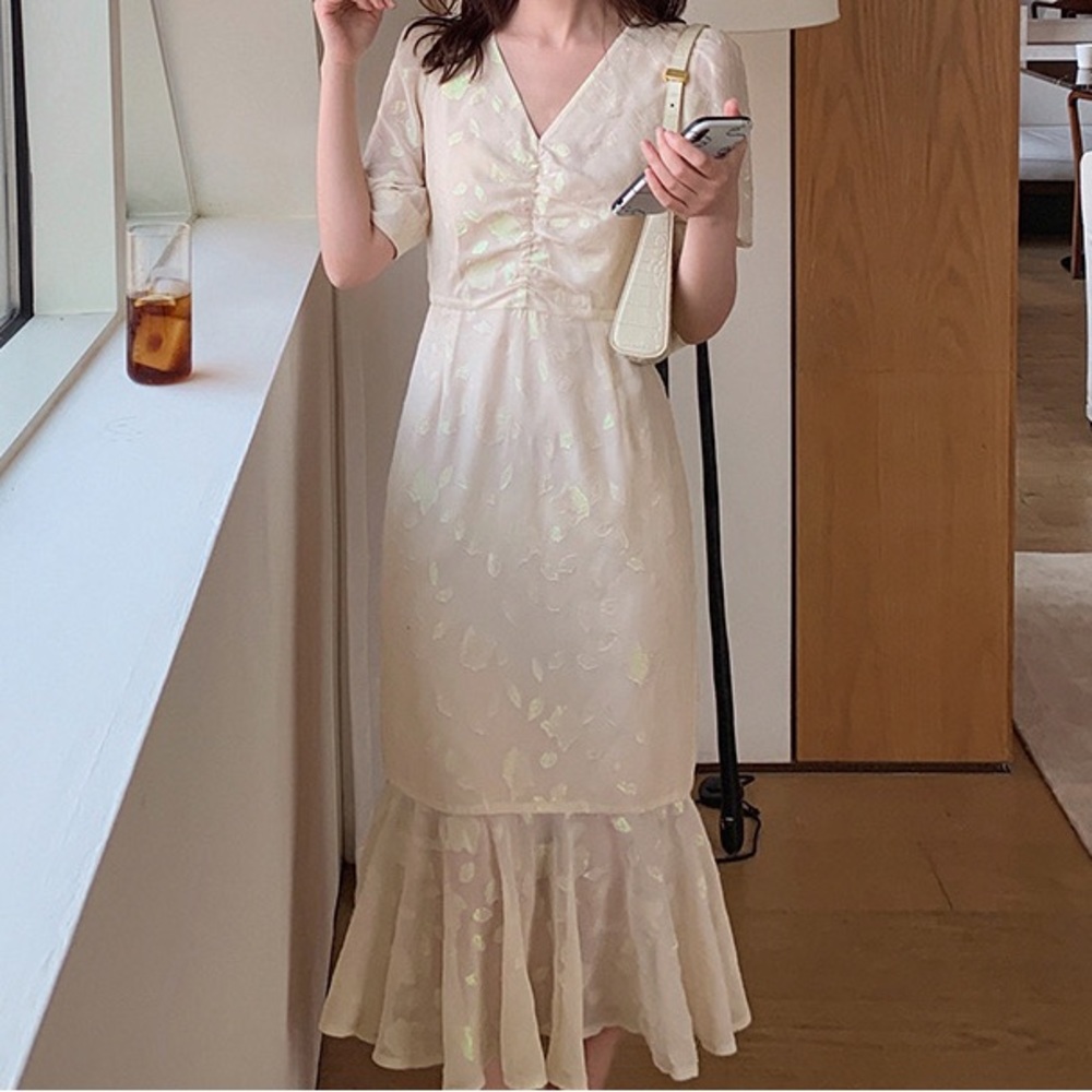 Shiny beautiful midi dress (size:XS)